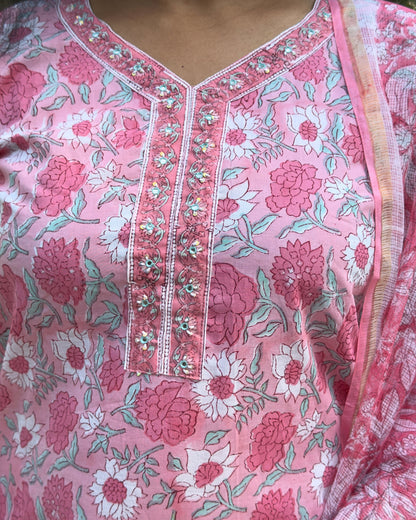Roja Bloom Set